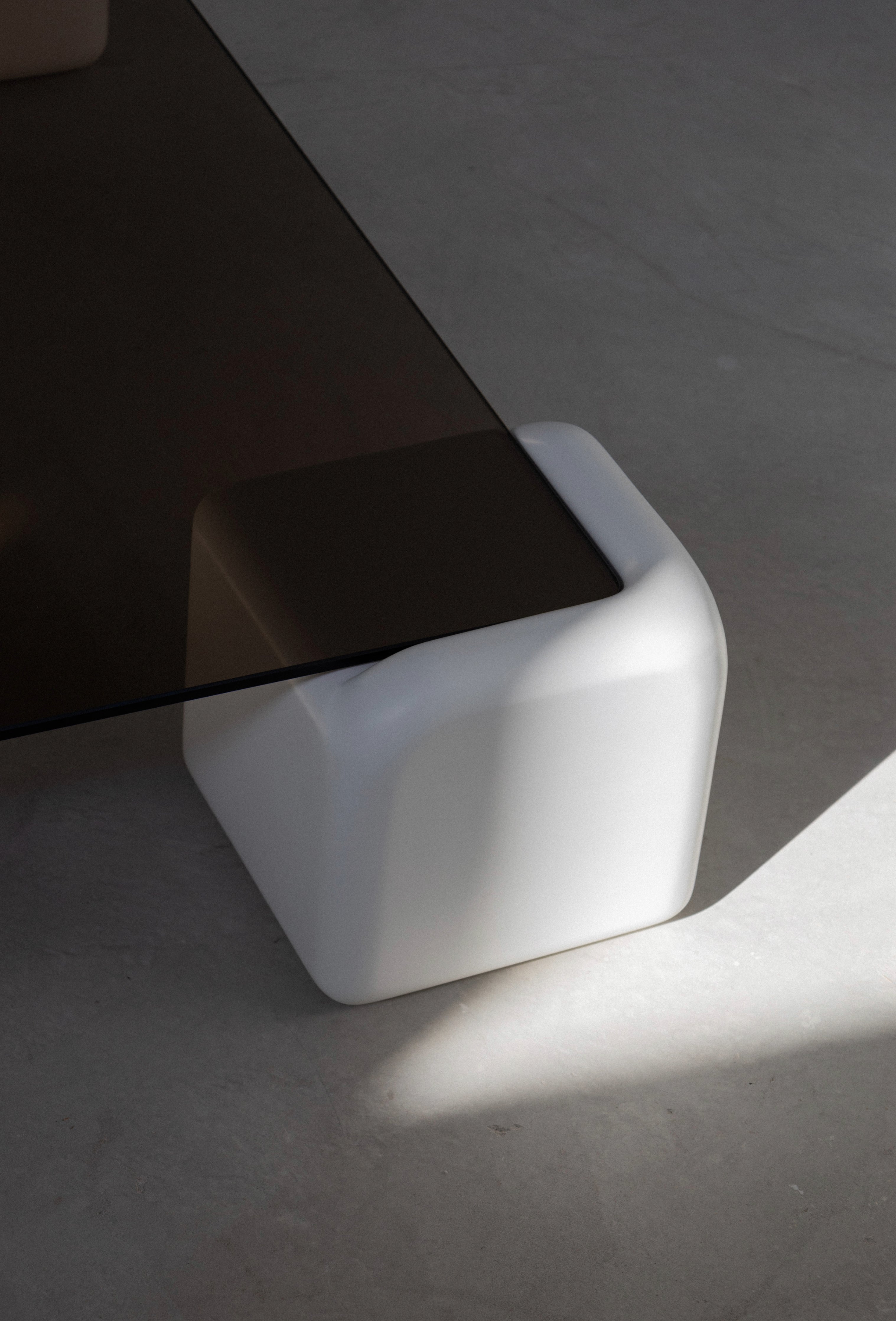 Tavolo Morbido Coffee Table Modern Seating UAE | Forma