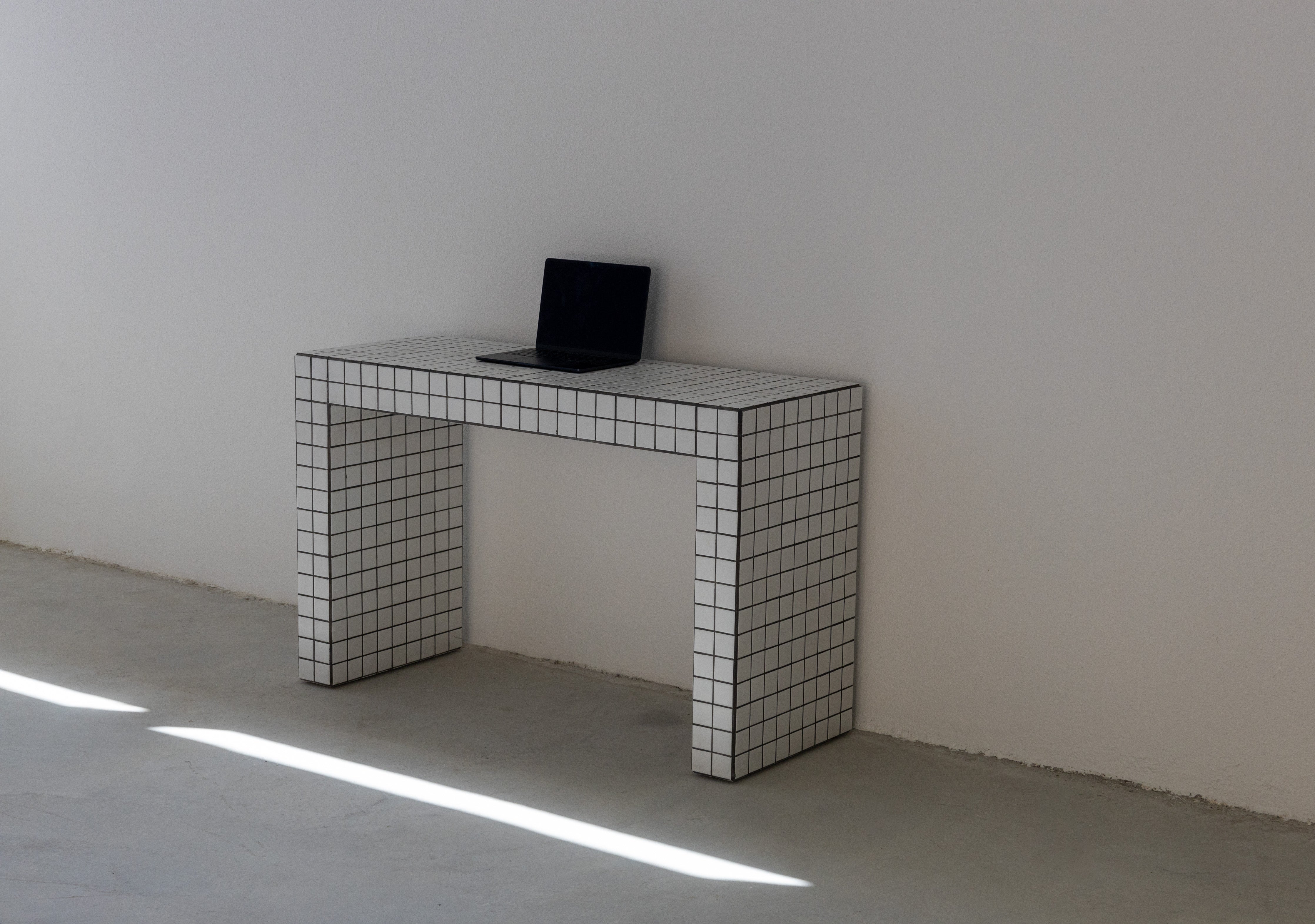 Tile console - Forma - UAE - 3