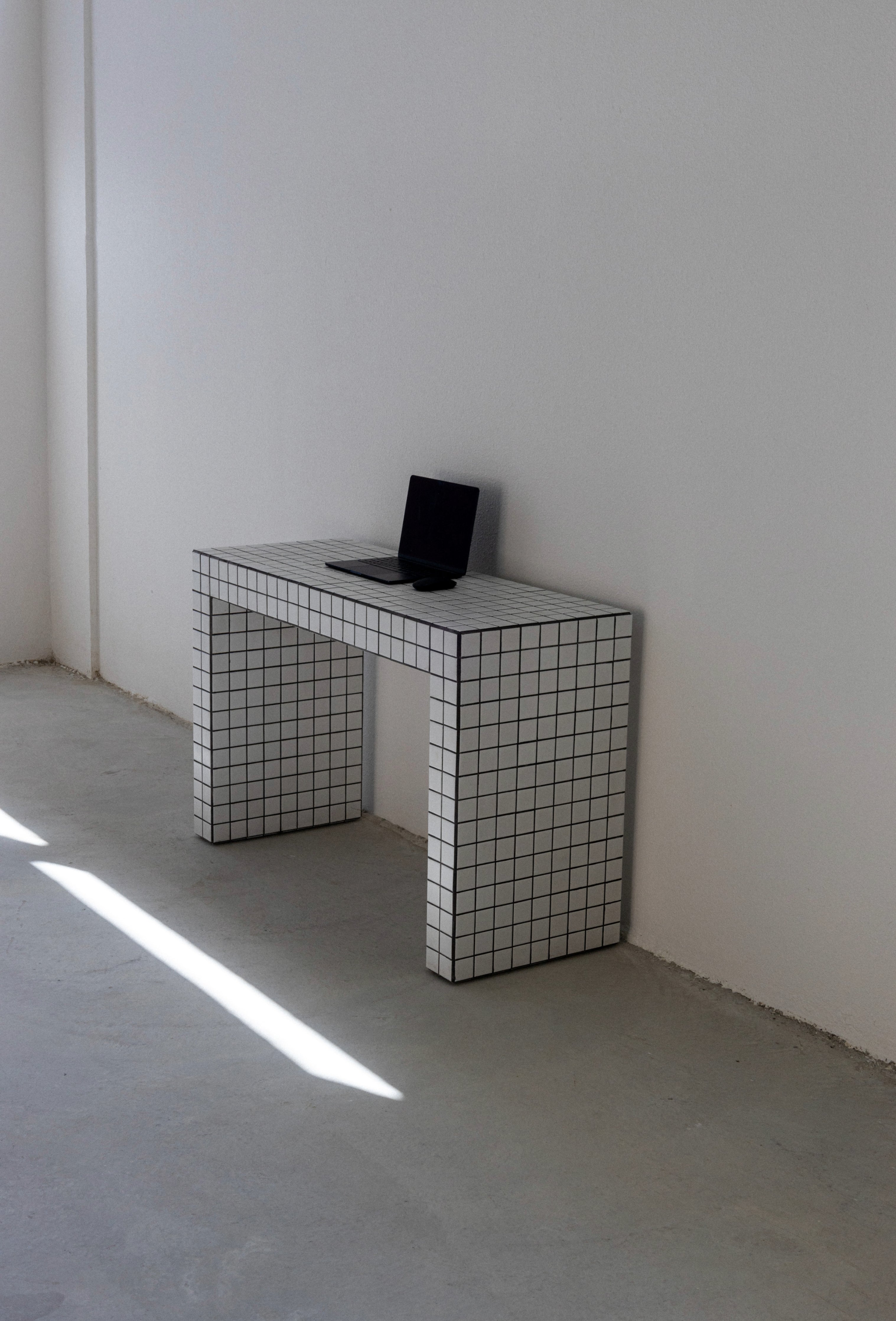 Tile console - Forma - UAE - 5