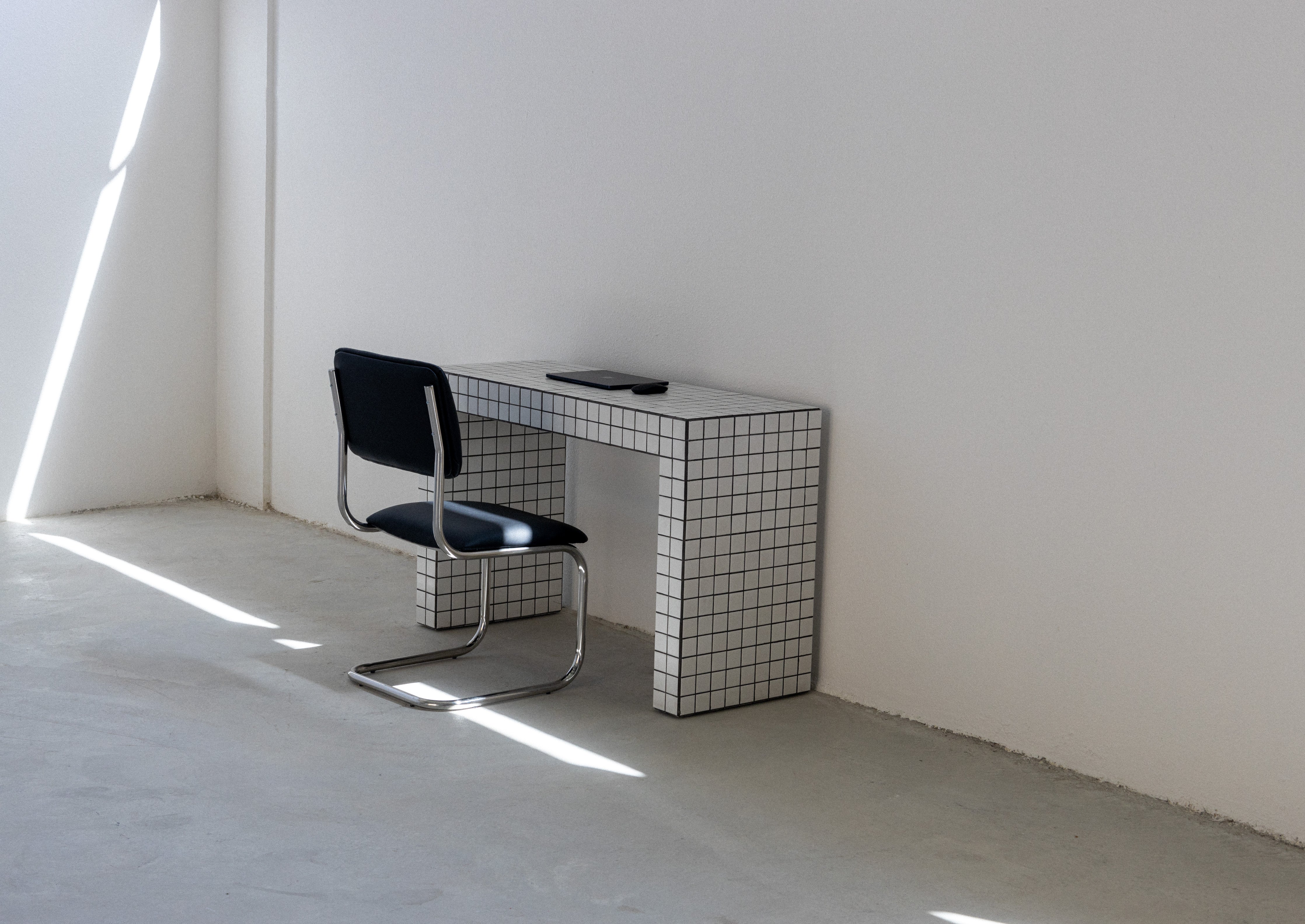 Tile console - Forma - UAE - 0