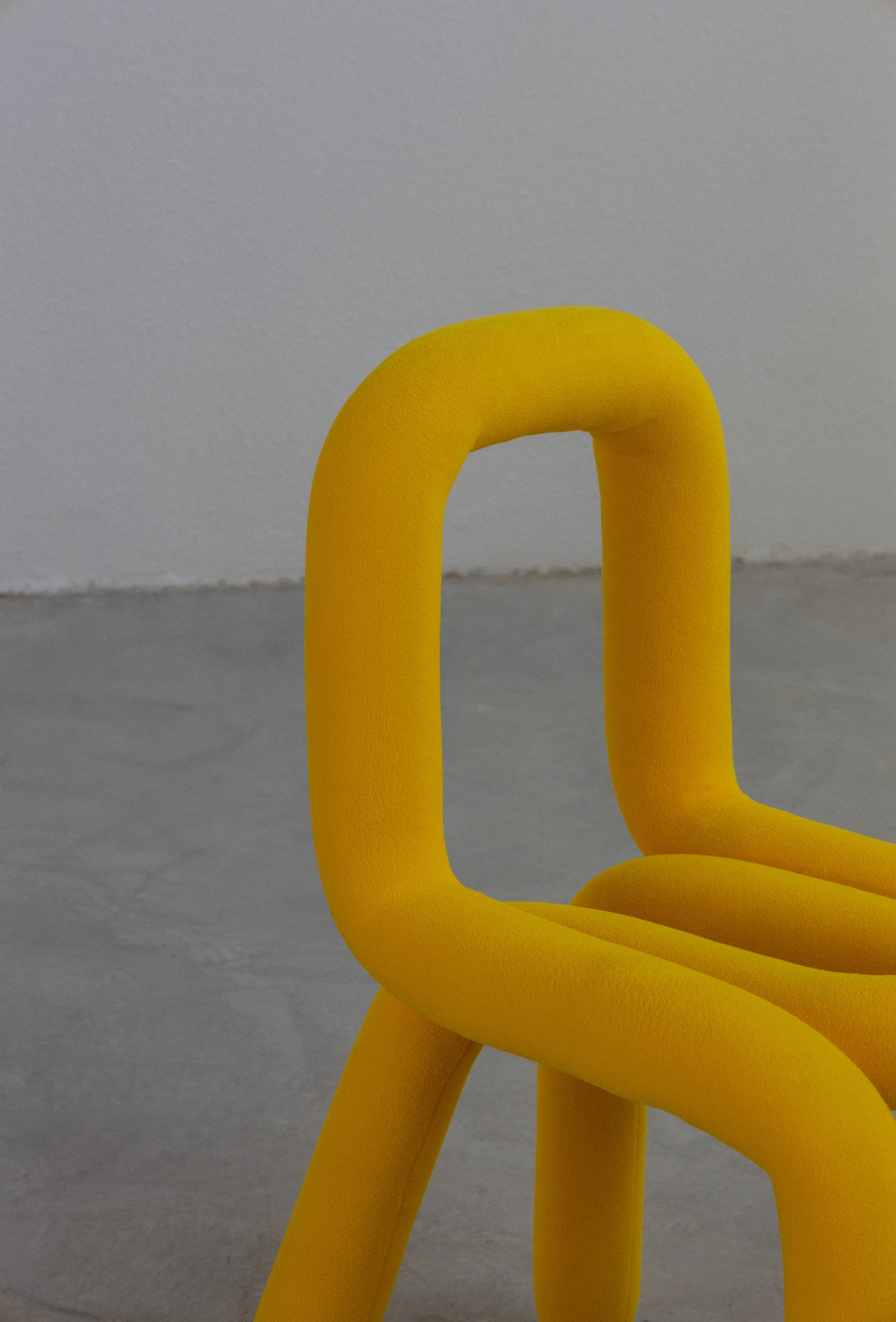 Mini bold chair - Forma - UAE - 4