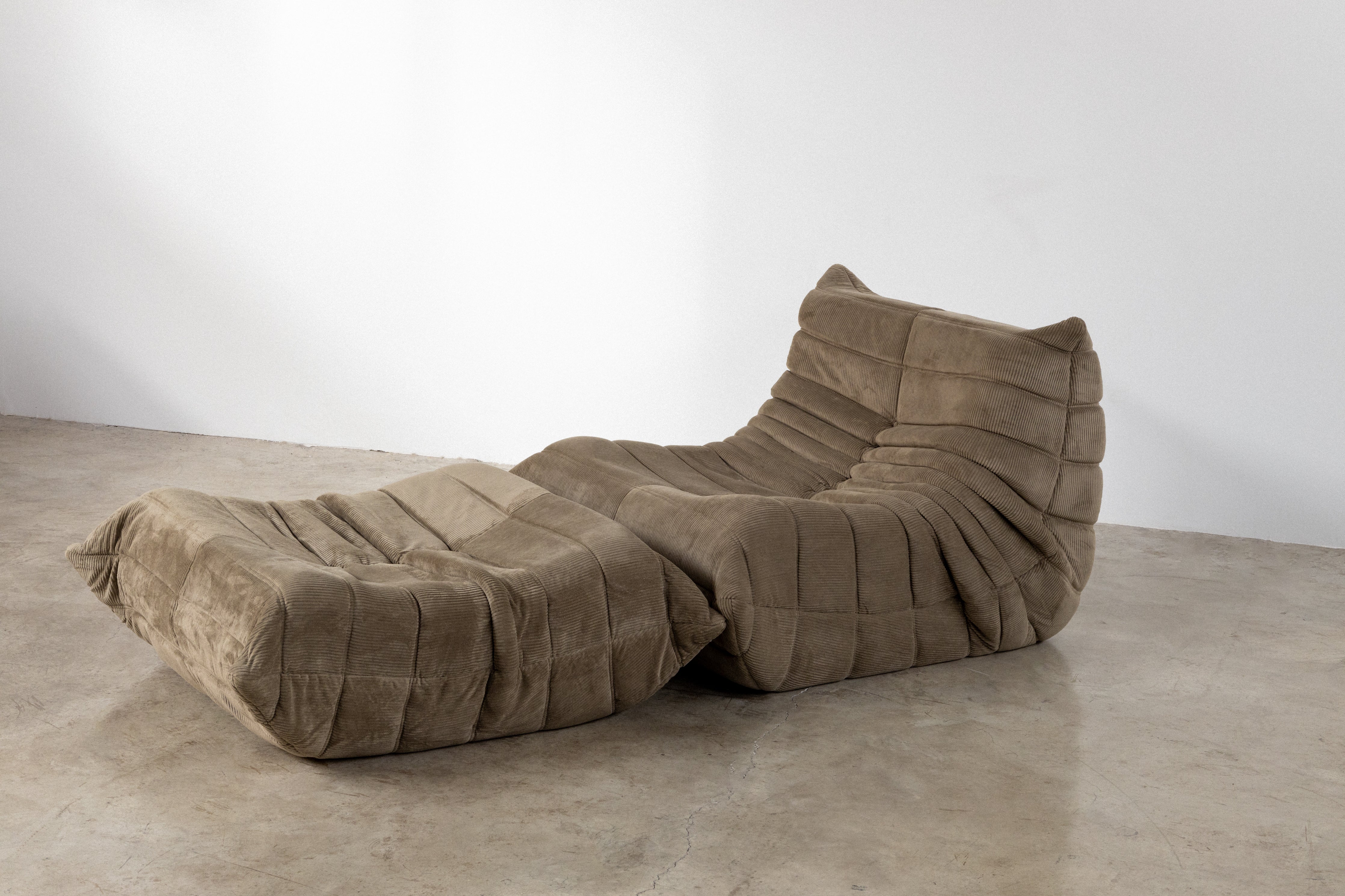 Light brown modular sofa in corduroy, 1-seater design, perfect for modern living spaces.