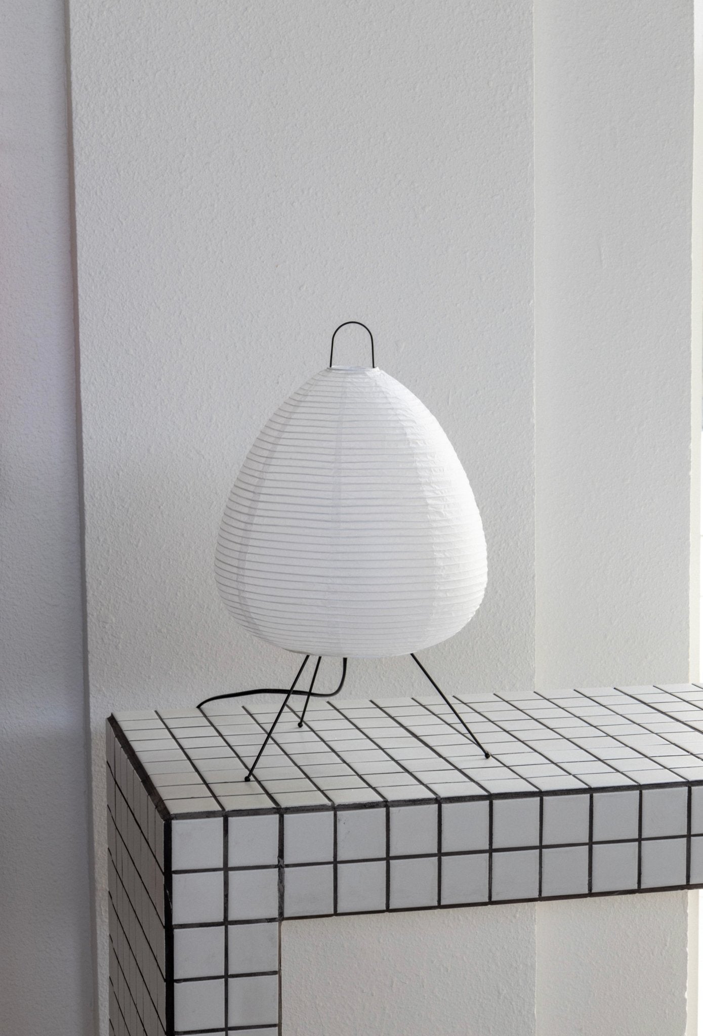 Akari 1A table lamp - Forma - UAE