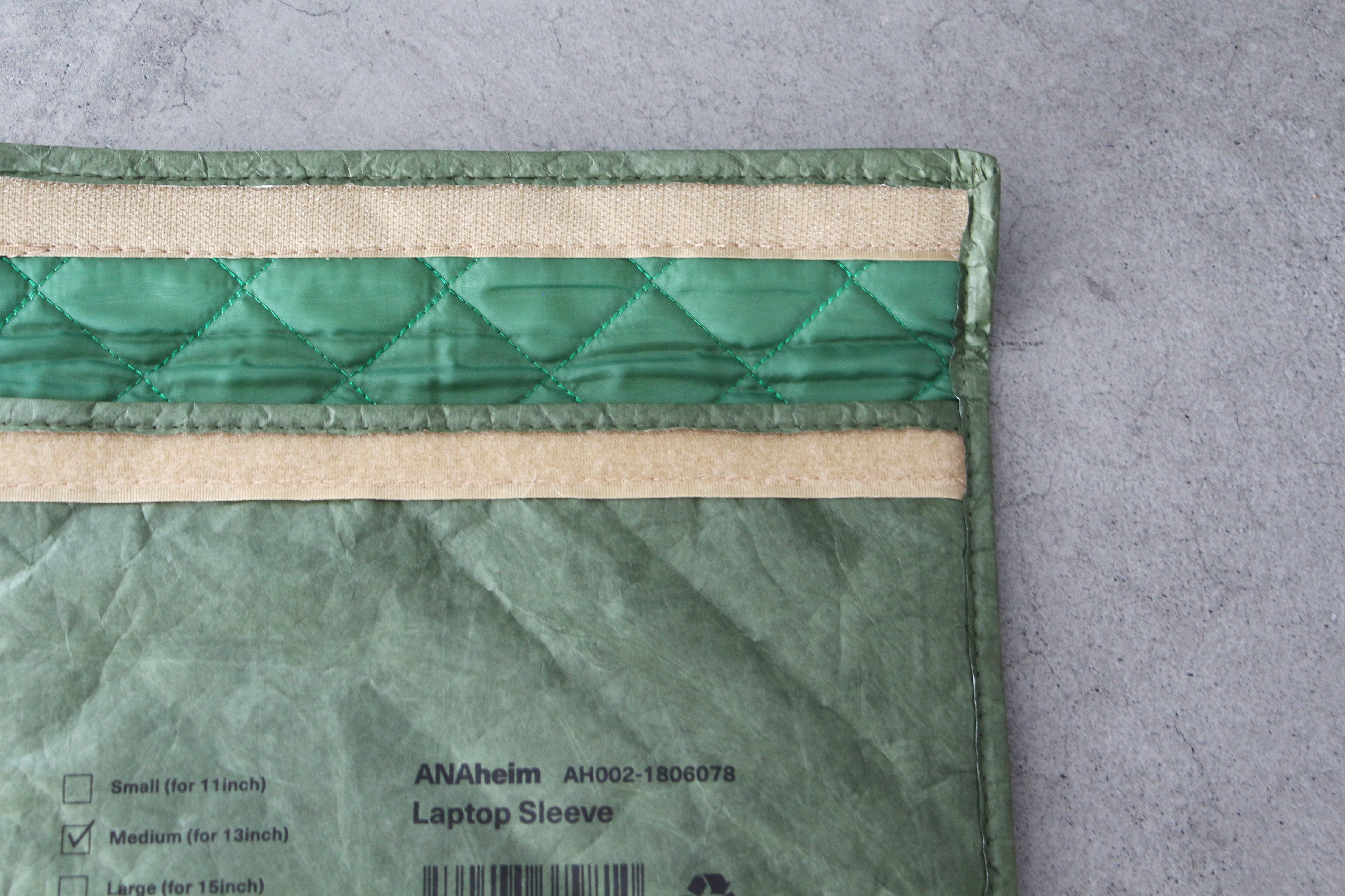 anaheim_laotop_sleeve_13inch_khaki_image_03