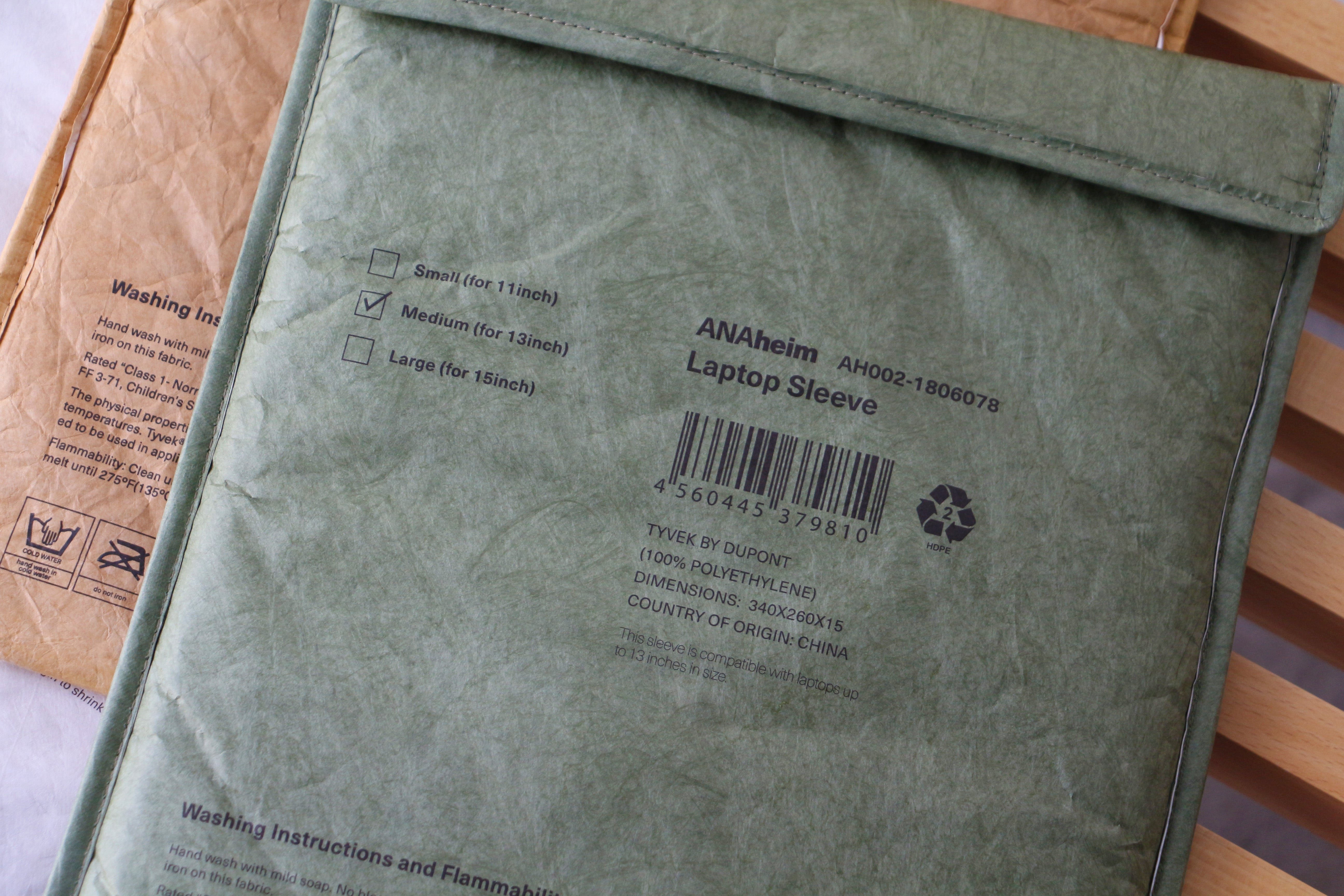 anaheim_laptop_sleeve_13inch_khaki_image_09