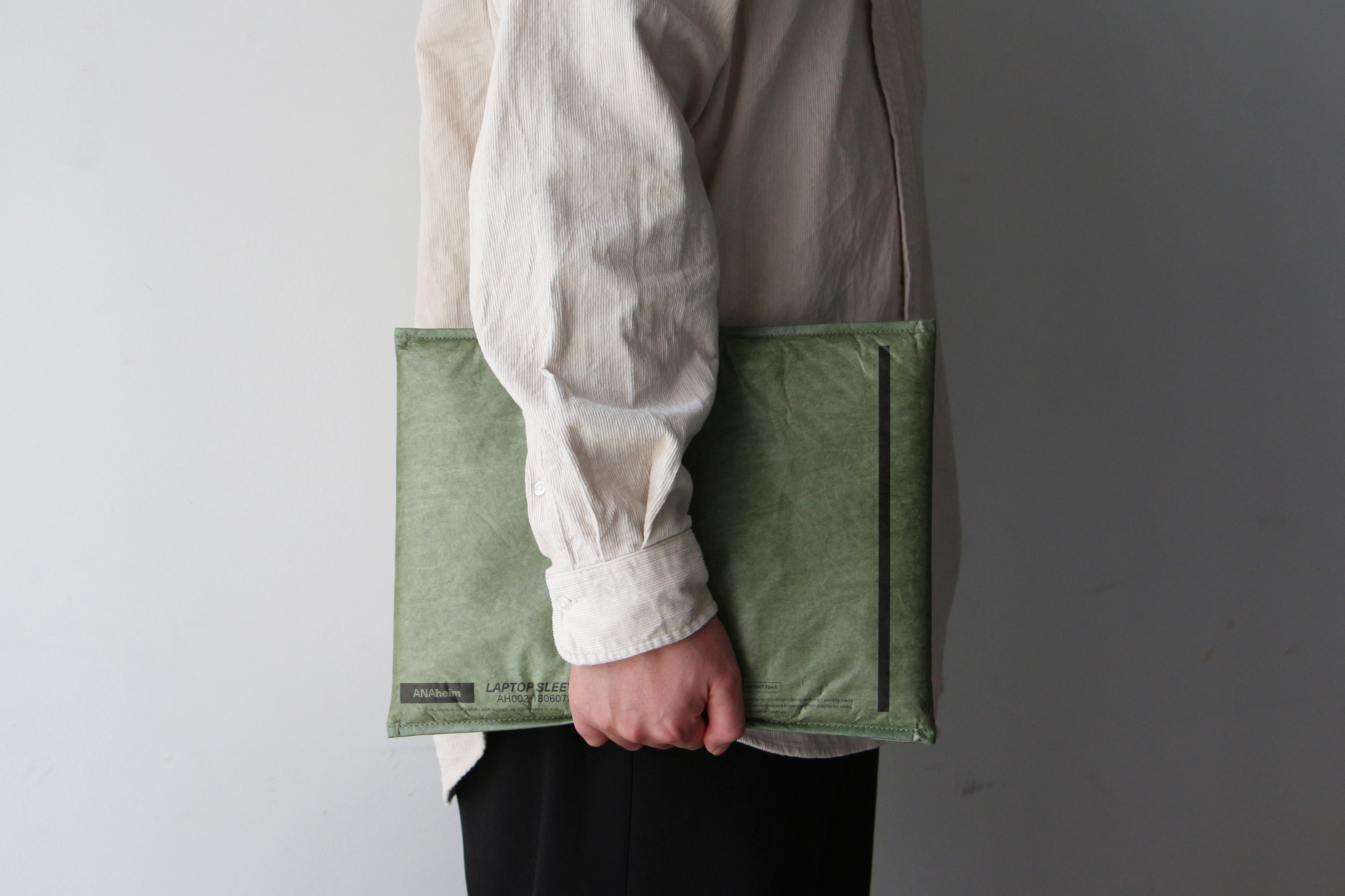 anaheimlaptopsleeve13inch_khaki_image_03