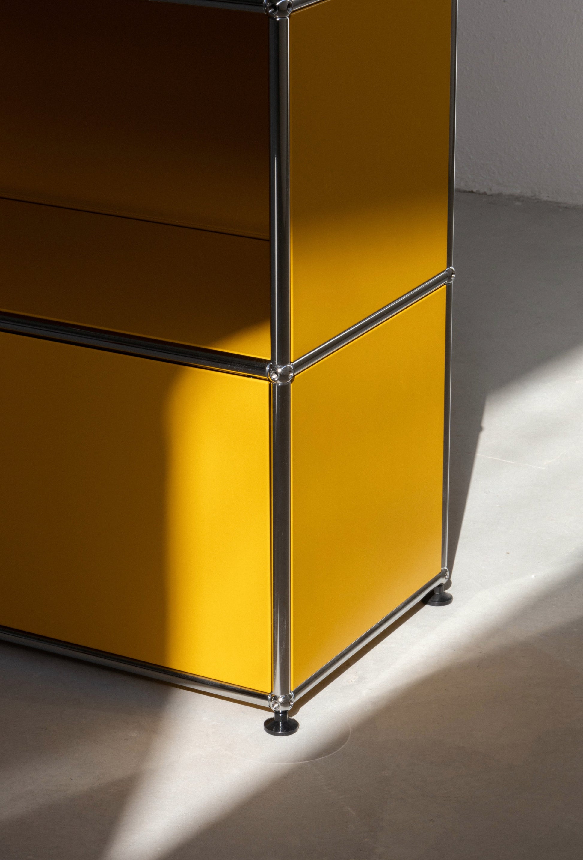 USM haller 2 drawers - Forma - UAE - 3