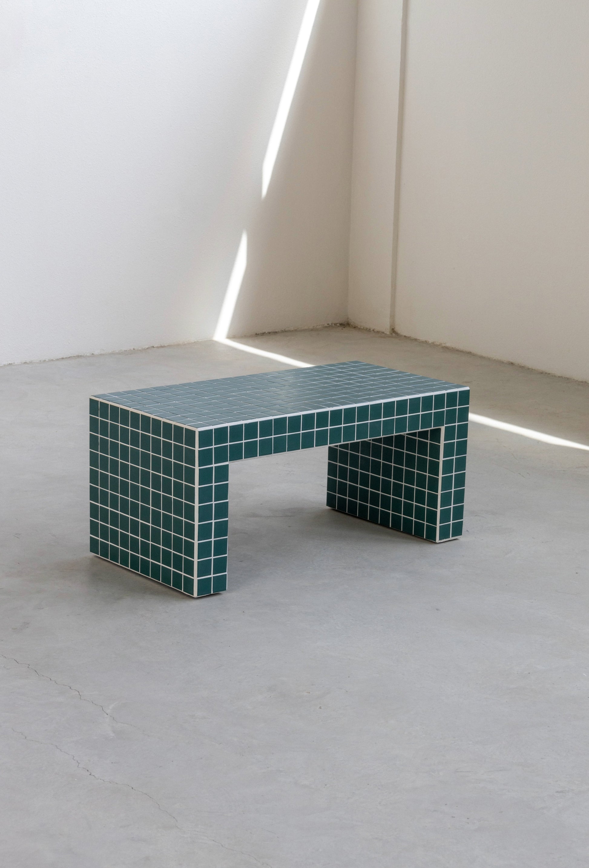 Tile coffee table - Forma - UAE - 1