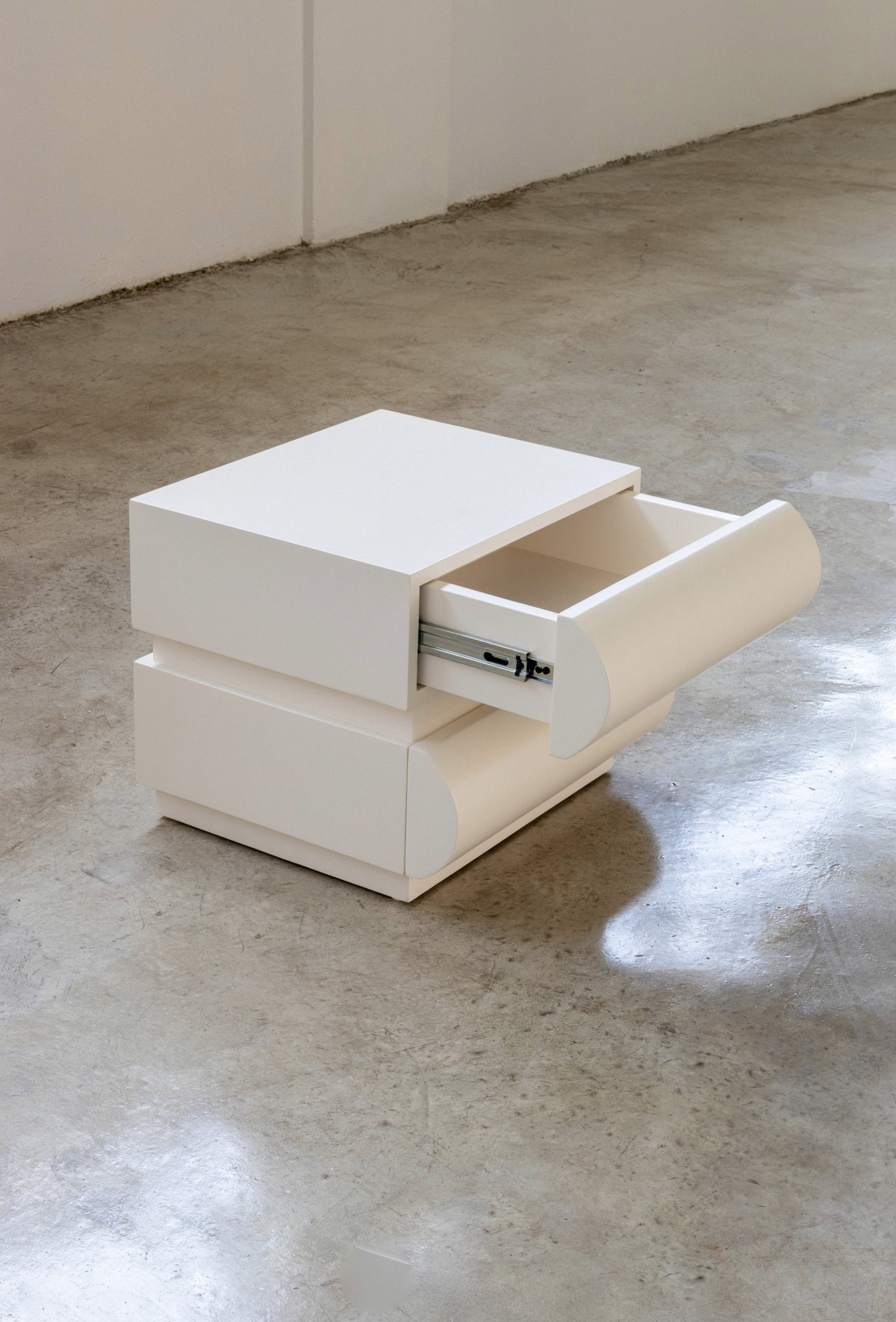 Modern nightstand - Forma - UAE - 1