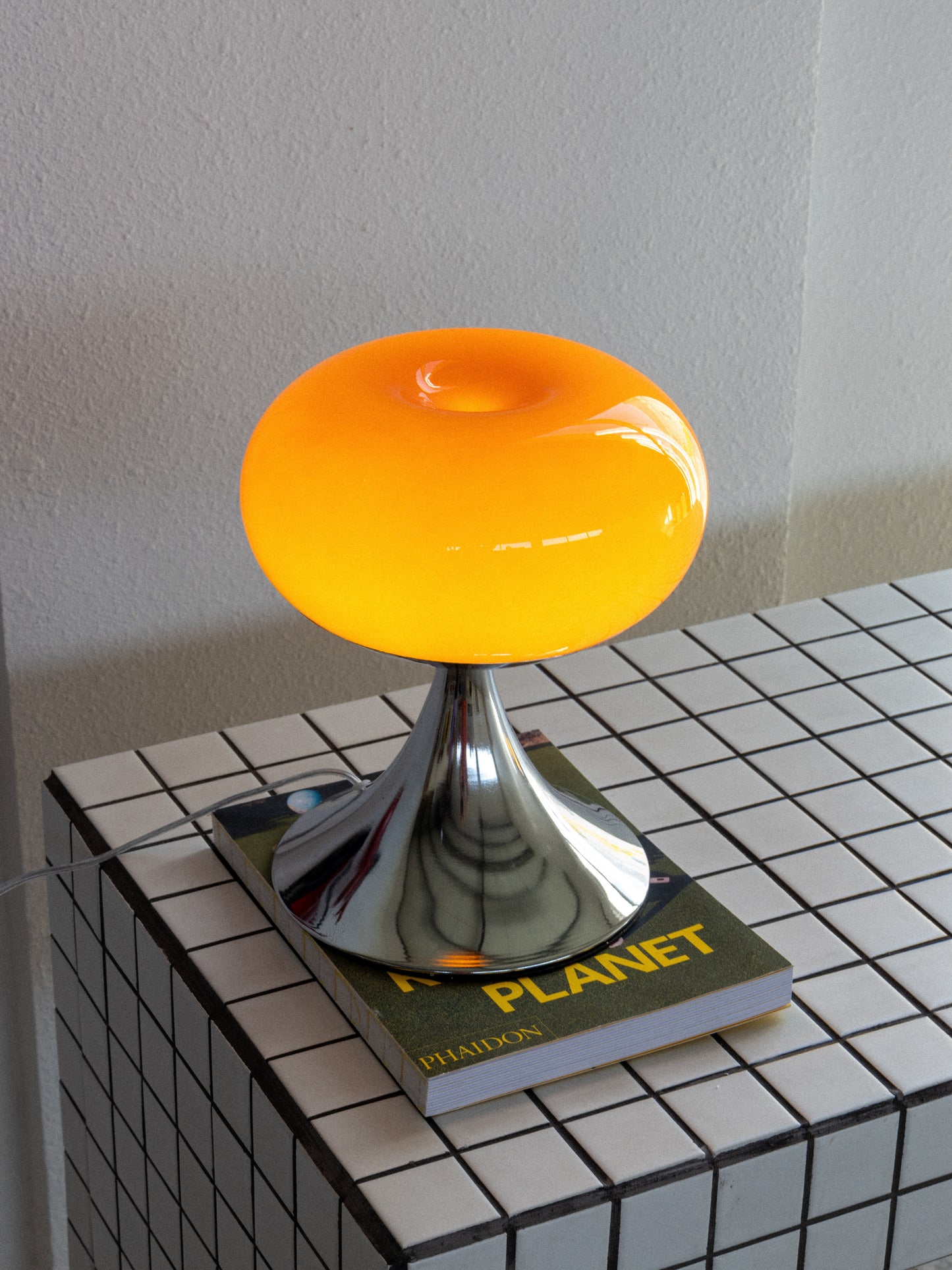 Orbital Illuminator 3000' Table Lamp