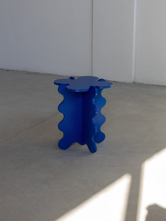 Curvy mini table