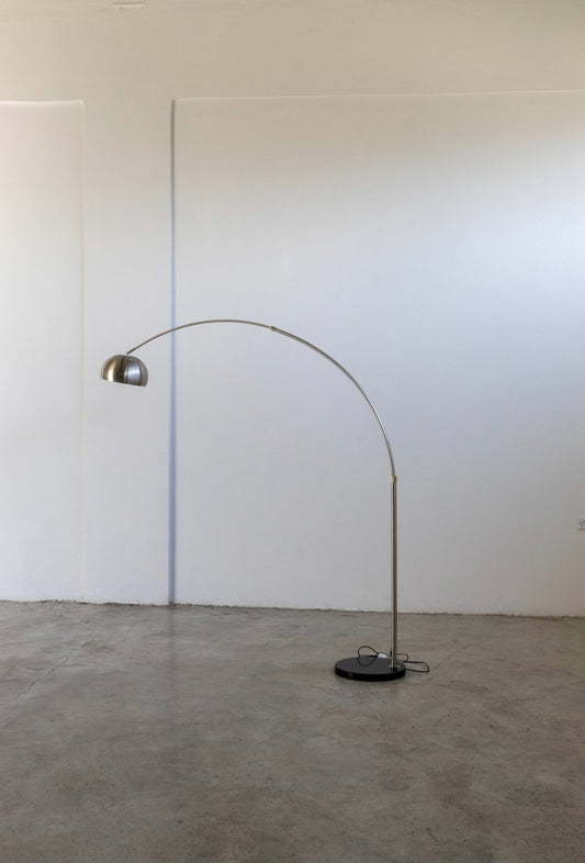 ARC floor lamp - Forma - UAE