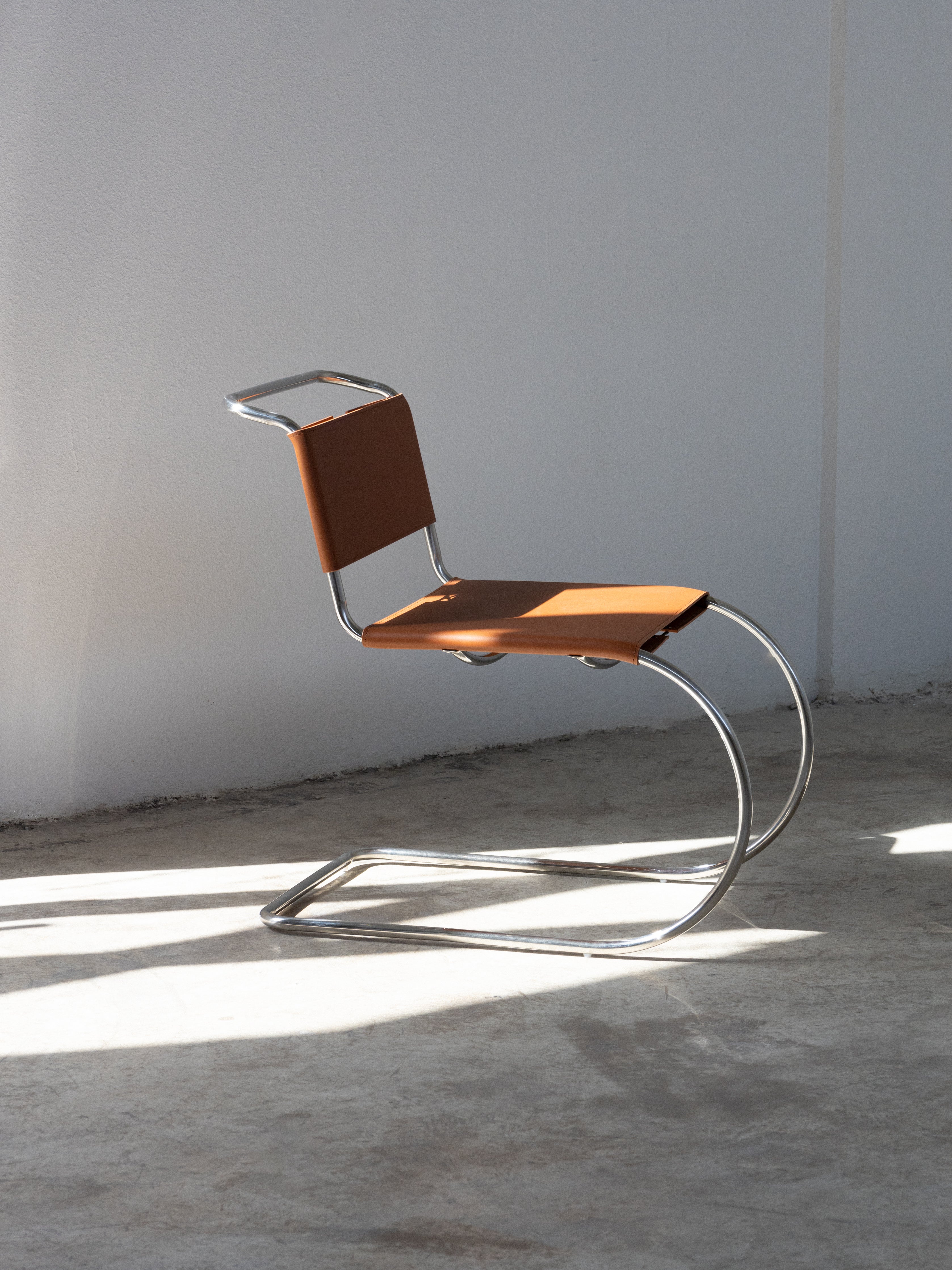 MR Side Chair Modern Dining Seat UAE | Forma