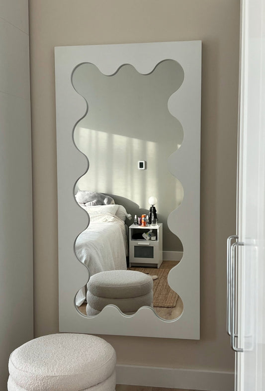 Curvy mirror - Forma - UAE