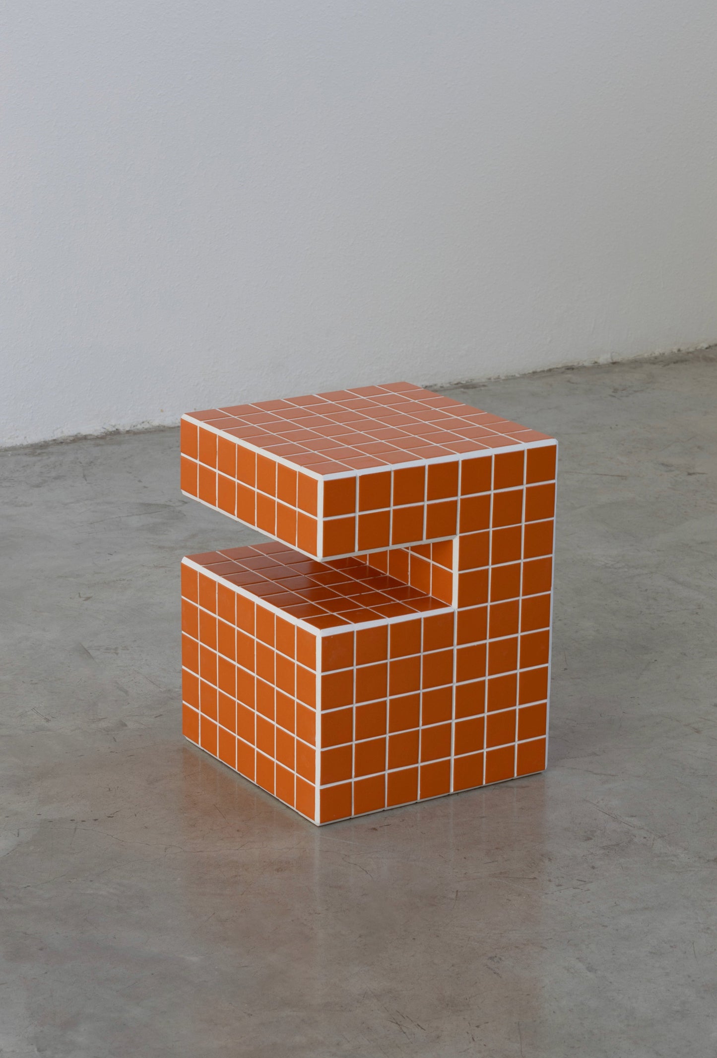 Tile side table - Forma - UAE - 10