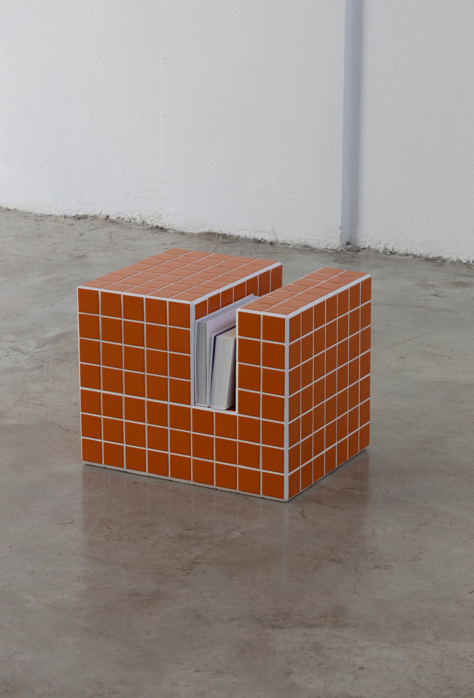 Tile side table - Forma - UAE - 6